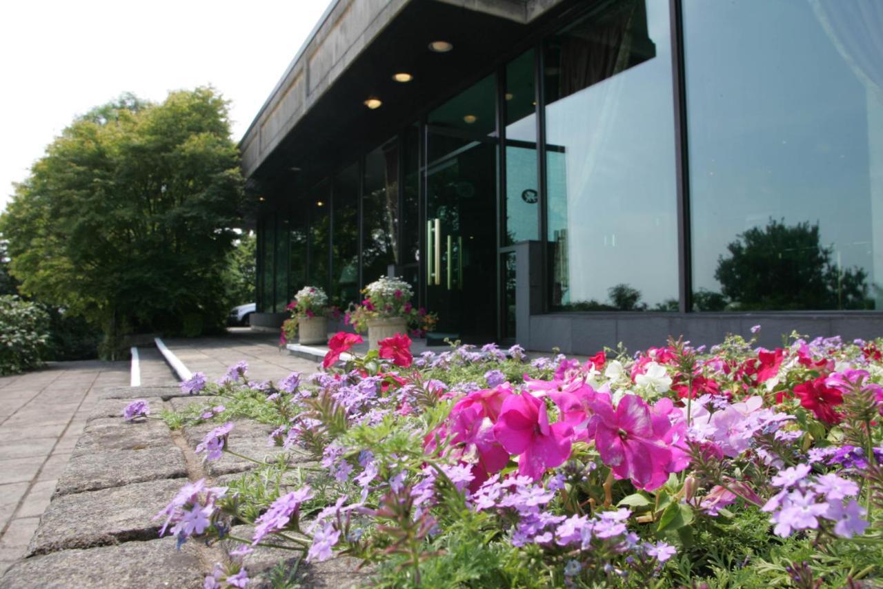 Hotel The Manor House At Celtic Manor Newport  Exterior foto