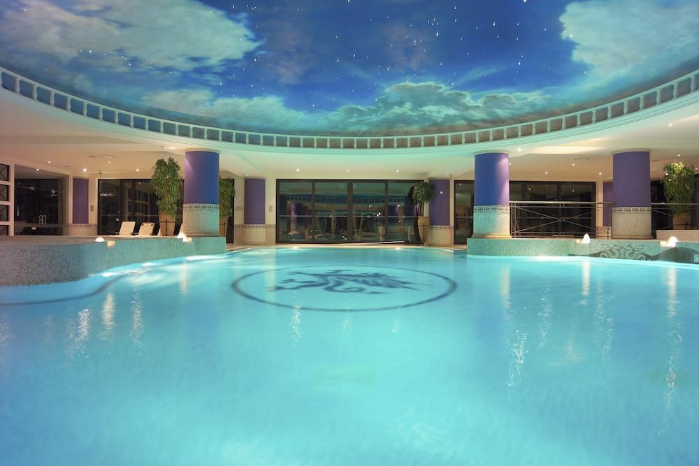 Hotel The Manor House At Celtic Manor Newport  Exterior foto